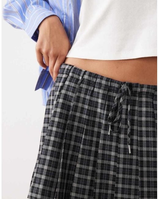 GOOD AMERICAN Blue Low Rise Elasticated Waist Bow Detail Pleated Mini Skirt