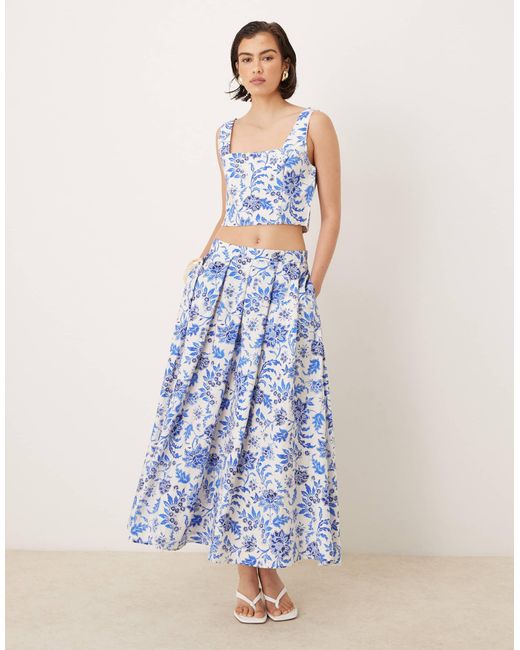 Top encolure carrée d'ensemble à fleurs Mango en coloris Blue