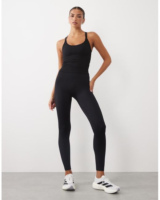 4505 Black Seamless Singlet With Inner Bra And Double Adjustable Straps