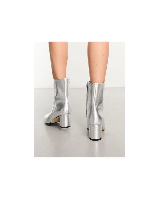 & Other Stories White Round Heel Ankle Boots