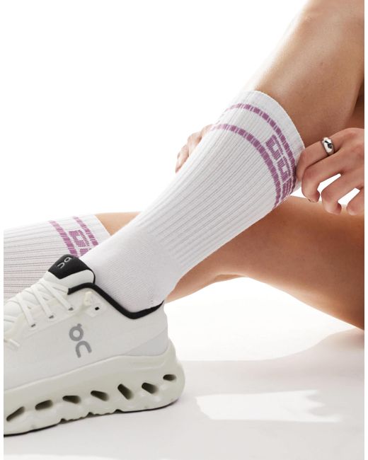 Chaussettes OOSC en coloris White