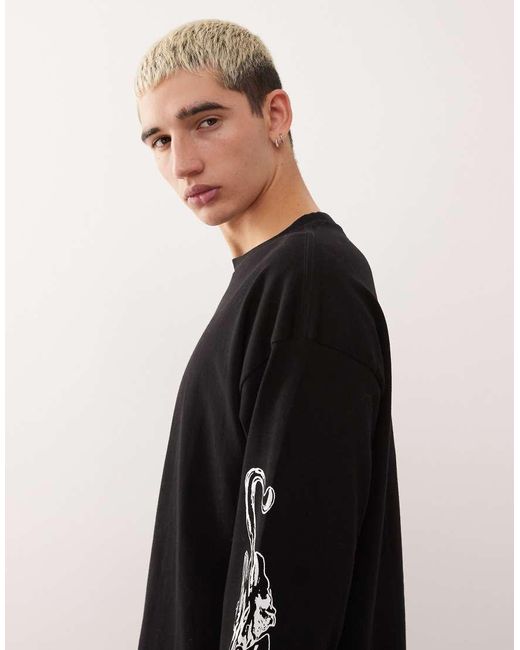 Camiseta Negra De Manga Larga Y Corte Cuadrado Extragrande Con Gráfico De Pantera En La Manga De Weekday de hombre de color Black