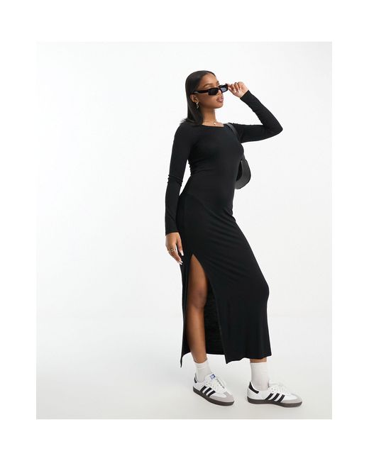 Robe fendue sur le c t en jersey manches longues et encolure