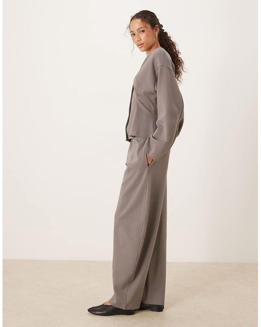 Joggers De Pernera Barrel Con Detalle De Costuras De Tejido Entrelazado De ASOS de color Natural