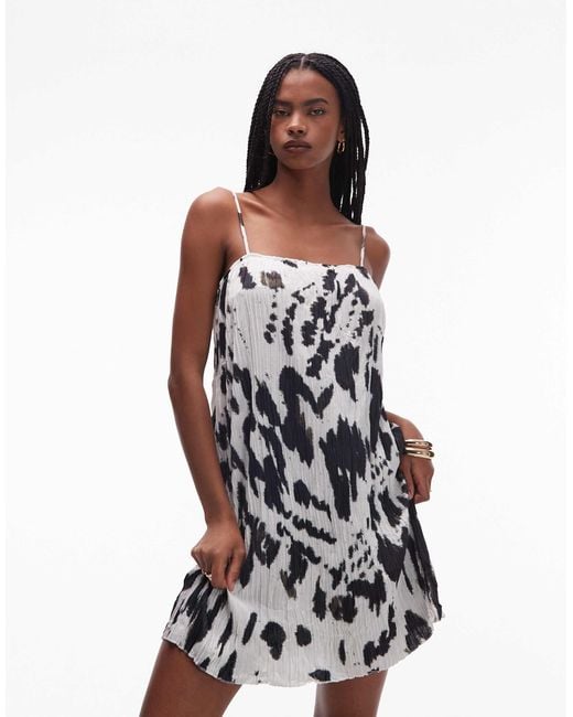 Robe courte trapèze effet froissé - noir et blanc à imprimé animal TOPSHOP en coloris White