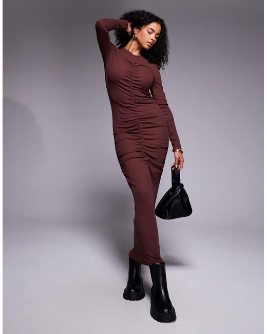 Robe côtelée mi-longue à fronces - chocolat ASOS en coloris Purple