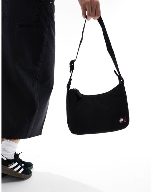 Essential daily - borsa da spalla nera di Tommy Hilfiger in Black