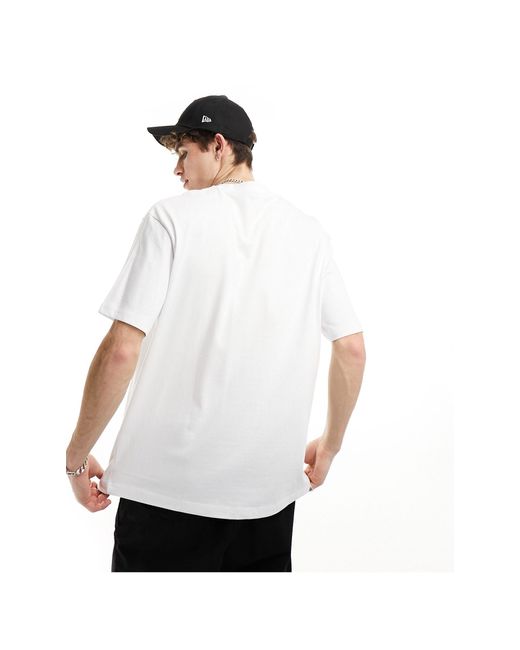 T-shirt coupe carrée imprimé ton sur ton Bershka pour homme en coloris White