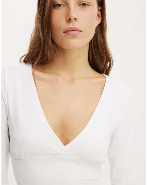 Cotton On White Maple V Neck 3/4 Sleeve