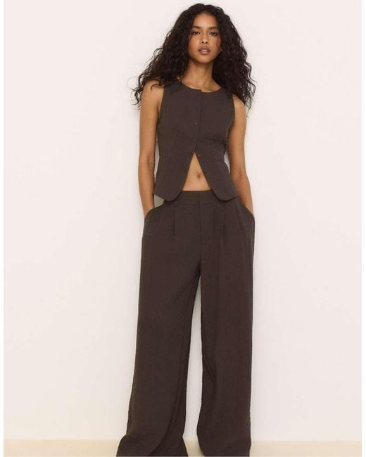 Stradivarius Purple Sleeveless Buttoned Top