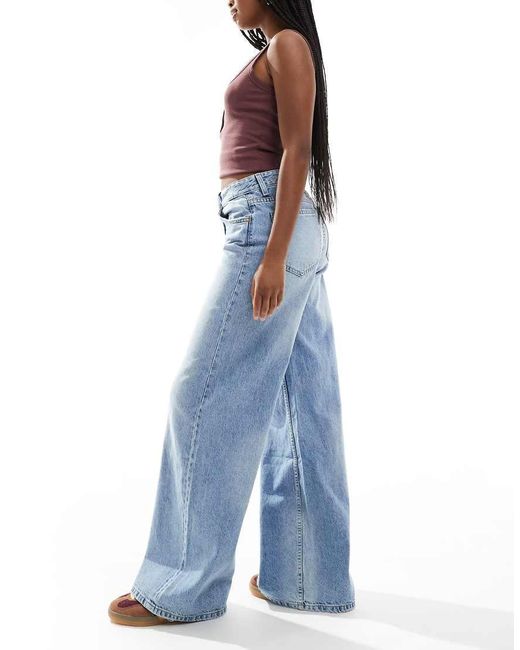 Bershka Jeans Met Hoge Taille, Wijde Pijpen En Wassing in het Blue