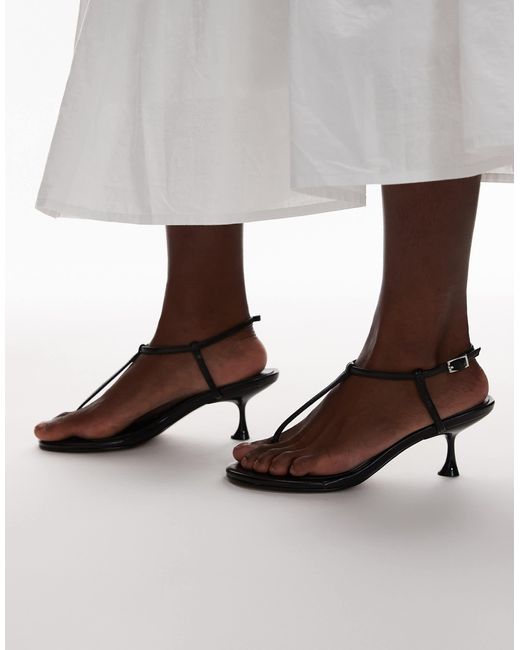 TOPSHOP White Imani Toe Thong Mid Heel