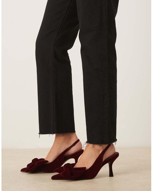 Saffron di ASOS in Black