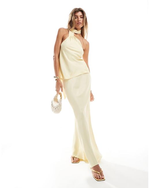 Top Amarillo Pastel Con Cuello Halter Estilo Fular De Satén De (Parte De Un Conjunto) ASOS de color Natural