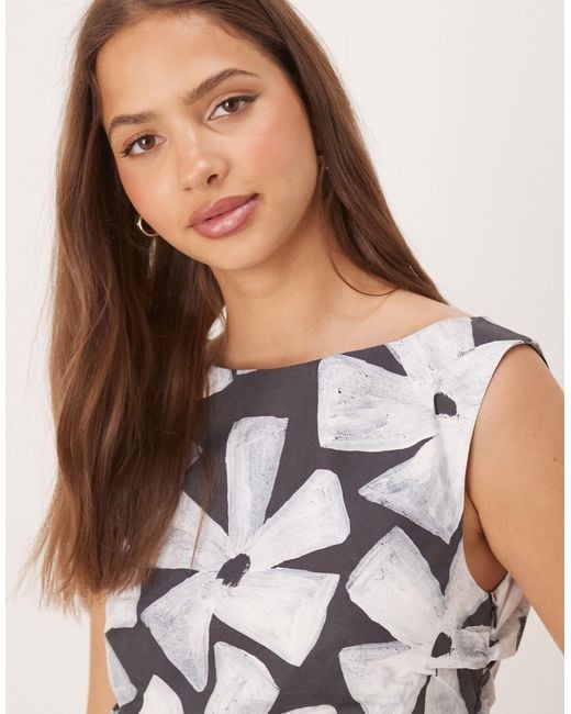 Vrg Grl Natural Angele Painted Floral Mini Dress