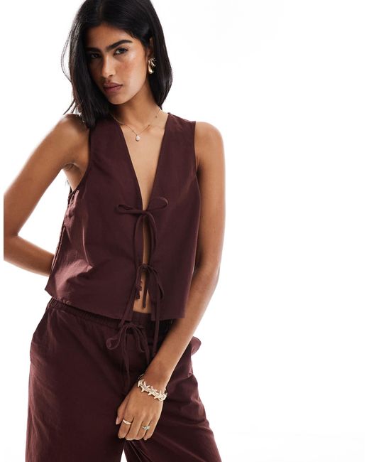 Miss Selfridge Brown – vorne gebundenes oberteil aus leinen