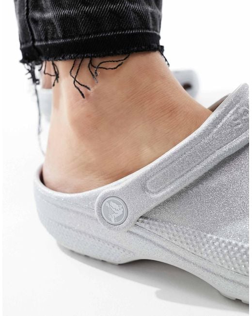 CROCSTM White Classic Clogs