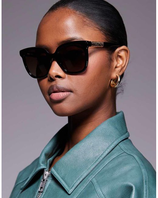 Moschino Moschino in het Black
