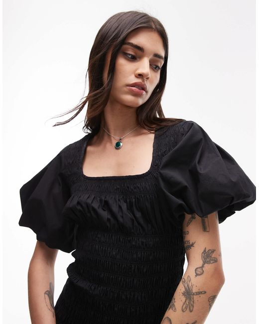 Robe mi-longue froncée à encolure carrée et manches bouffantes - noir TOPSHOP en coloris Black