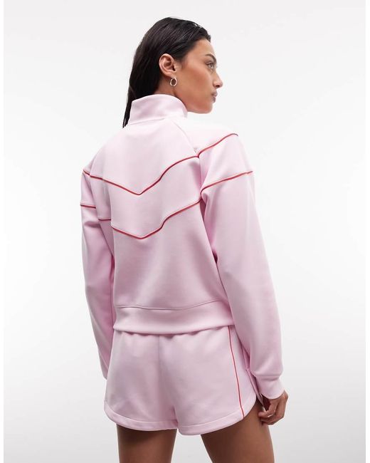 Windrunner di Nike in Pink
