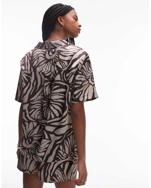 TOPSHOP Satijnen Resort-Overhemd Met Bruine Schelpenprint, Deel Van Co-Ord Set in het Brown