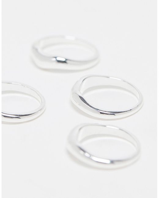 Remy - confezione da 4 anelli placcati con design a forcella effetto metallo fuso di TOPSHOP in White