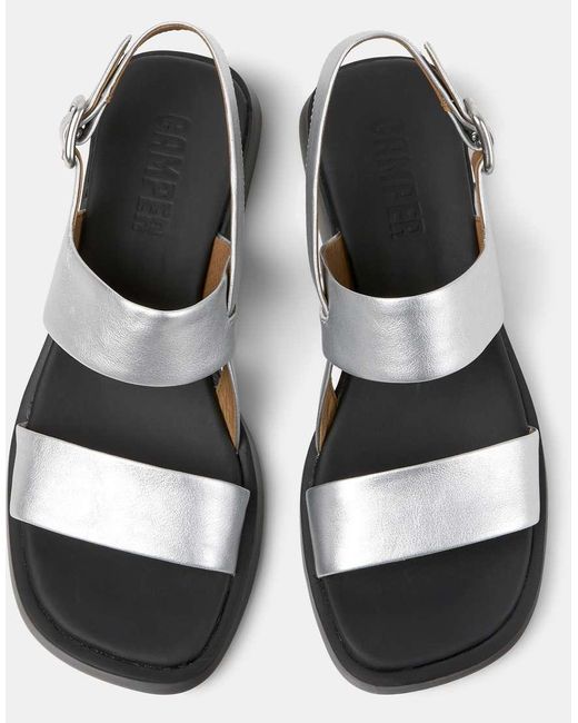 Dana di Camper in Black