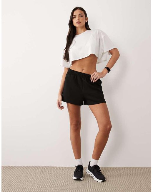 4505 White Performance Jersey Ultra Cropped Quick Dry T-shirt