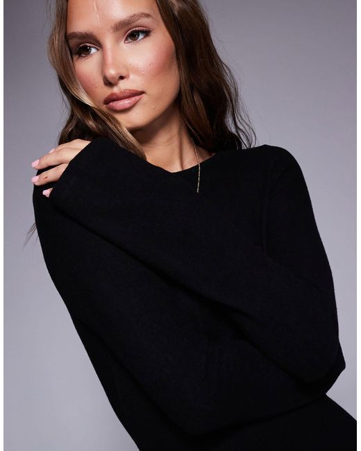 ASOS Black – langärmliges, ausgestelltes minikleid