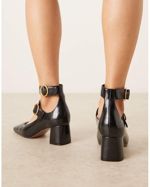 Sasha di ASOS in Black