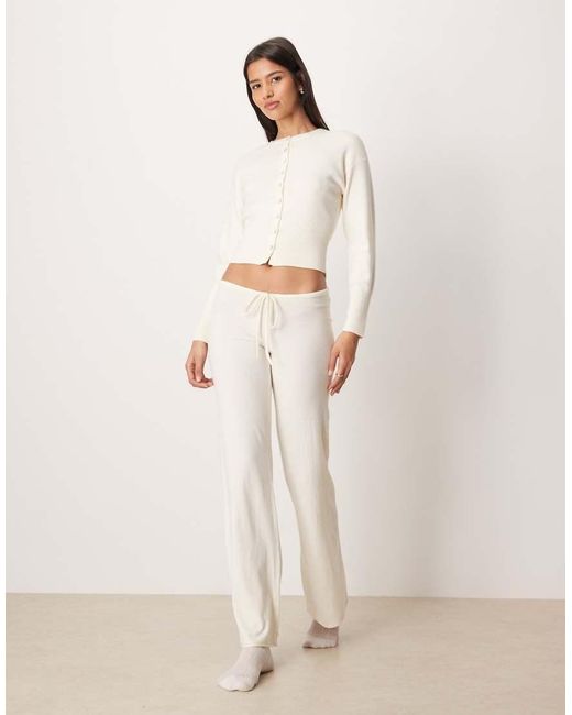 Gina Tricot White Long Sleeve Fitted Fine Knit Cardigan