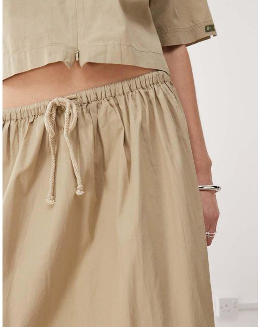 Falda Larga De Talle Bajo Con Lazada De -Marrón Collusion de color Natural