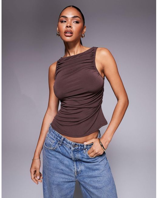 ASOS Blue – ärmelloses, figurbetontes oberteil