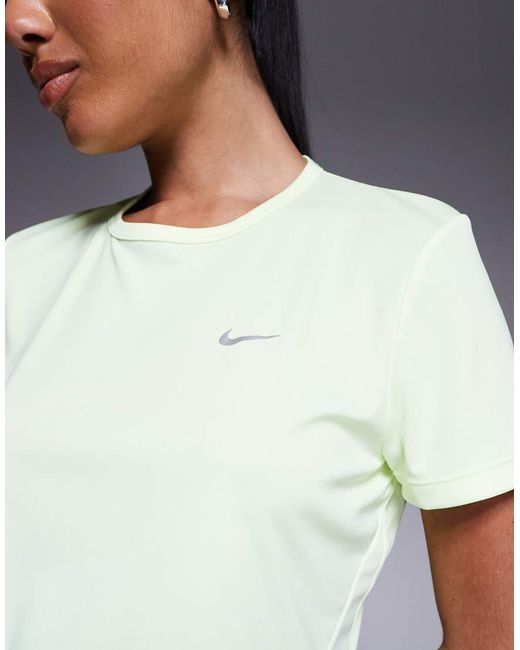 Nike Tempo in het Gray