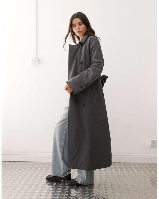 Weekday Oversized Gewatteerde Trenchcoat in het Gray