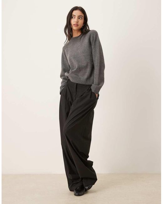 Capsule di Mango in Gray