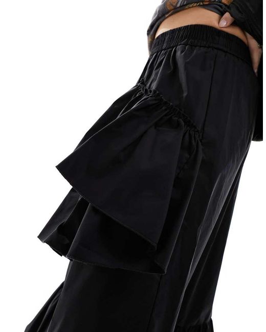 Urban Revivo Black Ruffle Detail Maxi Skirt