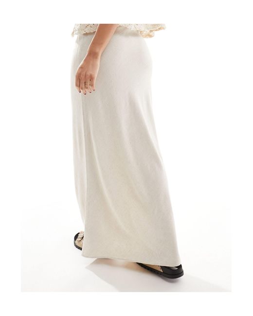 Jupe longue coupée en biais en aspect lin avec liens à la taille - naturel ASOS en coloris White