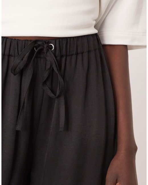 ARRANGE White Linen Super Wide Trouser With Contrast Stitch