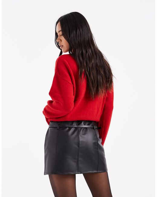 ASOS Red – mikro-minirock aus kunstleder mit gürteldetail