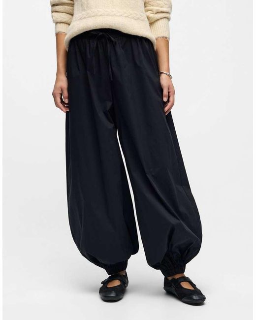 Object Broek in het White