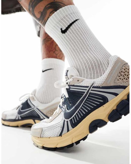 Zapatillas De Deporte Blancas Y Azul Marino Zoom Vomero 5 De Nike de hombre de color Metallic