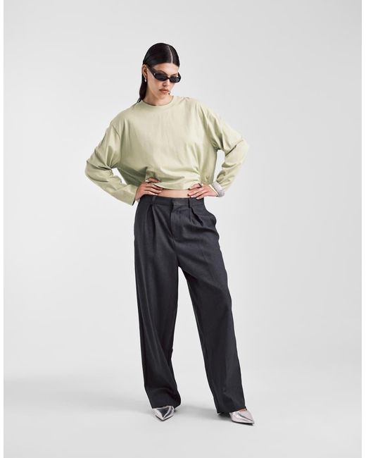 ASOS Cropped T-Shirt Met Lange Mouwen En Rechte Pasvorm in het Natural