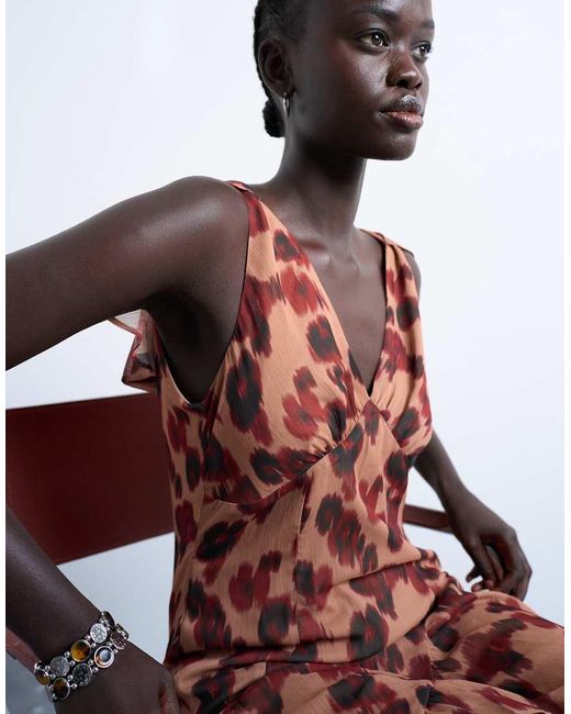 TOPSHOP Mini Jurk Met Cape-Mouwen En Godetzoom in het Red