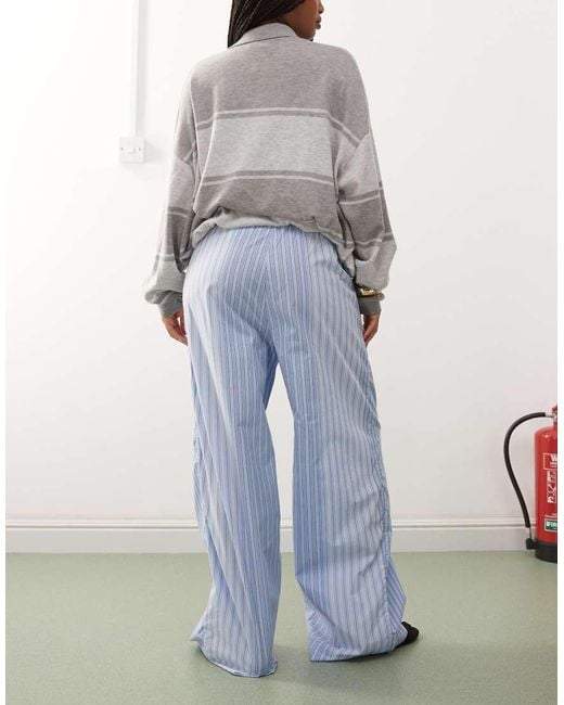 Weekday Broek Met Wijde Pijpen in het Blue
