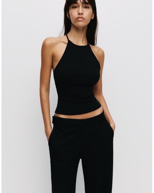 Top Allacciato Al Collo Con Fascette Sul Retro di Pull&Bear in Black