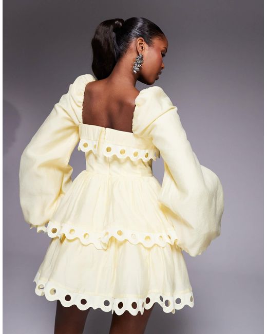 ASOS Natural – gestuftes minikleid