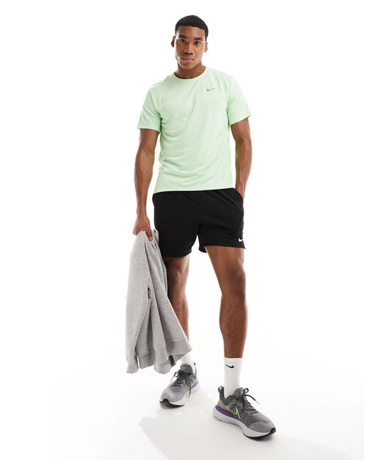 Nike – dri-fit miler – t-shirt in Green für Herren