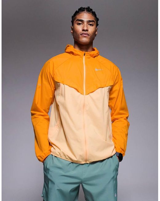 Chaqueta Stride Repel De Nike de hombre de color Orange