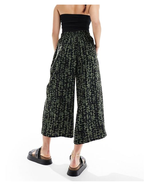 New Look Black Patterned Cropped Trousers